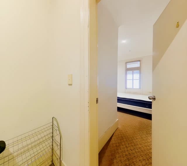 Room 4 (Ensuite/balcony)
