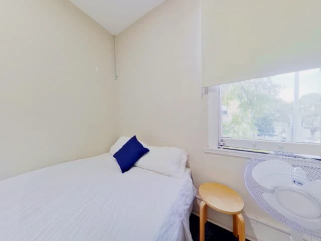 Room 11-Non En-suite