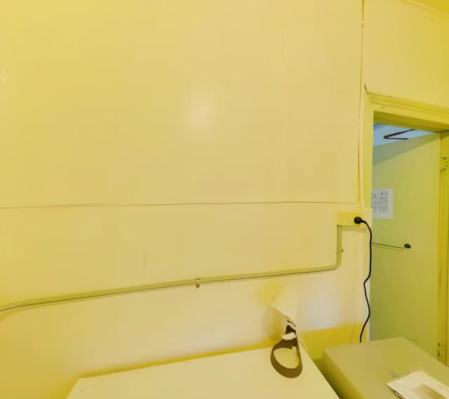 Room 28