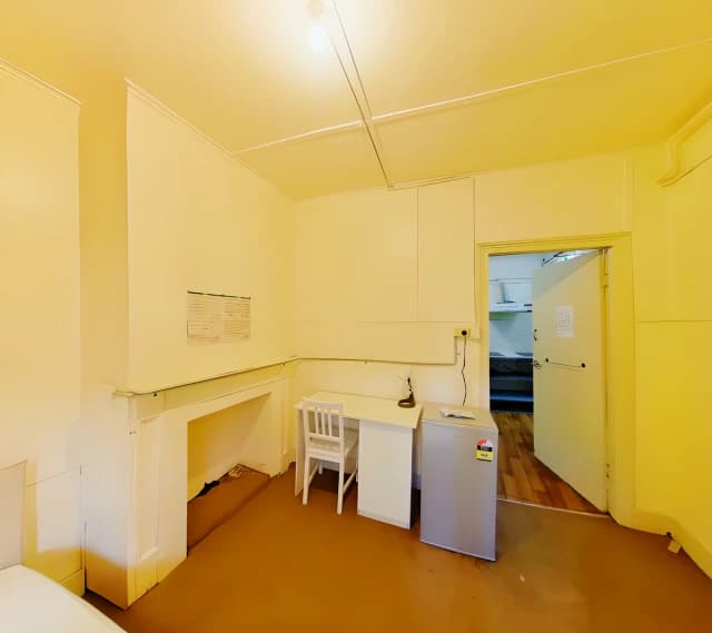 Room 28