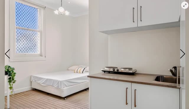Room 27
