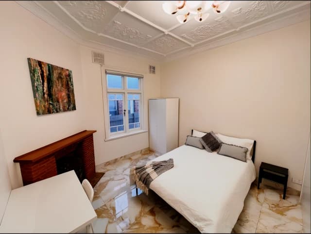 1 Mintaro Ave