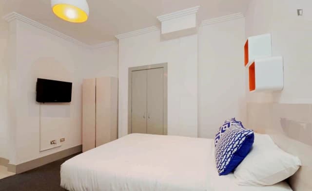 Single room