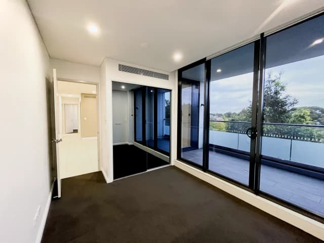 3 bed 2 bath*256