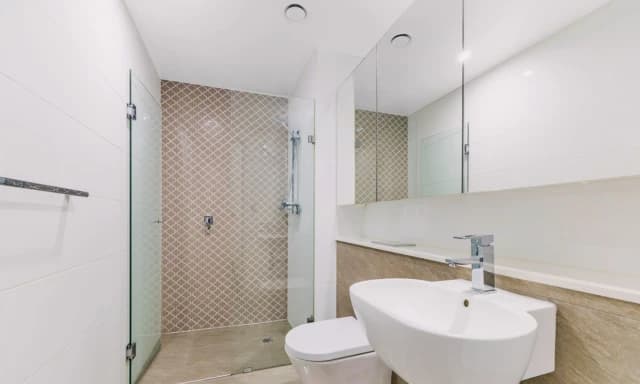 2 bed 2 bath*415