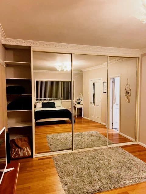 Large double ensuite bedroom in Eastlakes