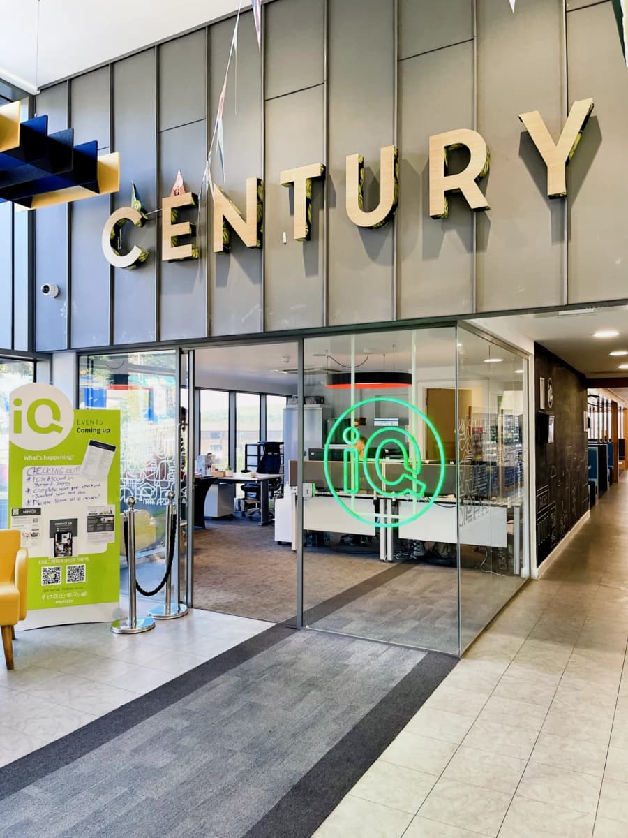 iQ Century Square image