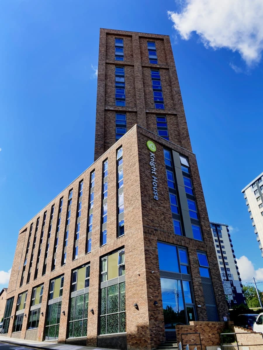 iQ Knight House image 2