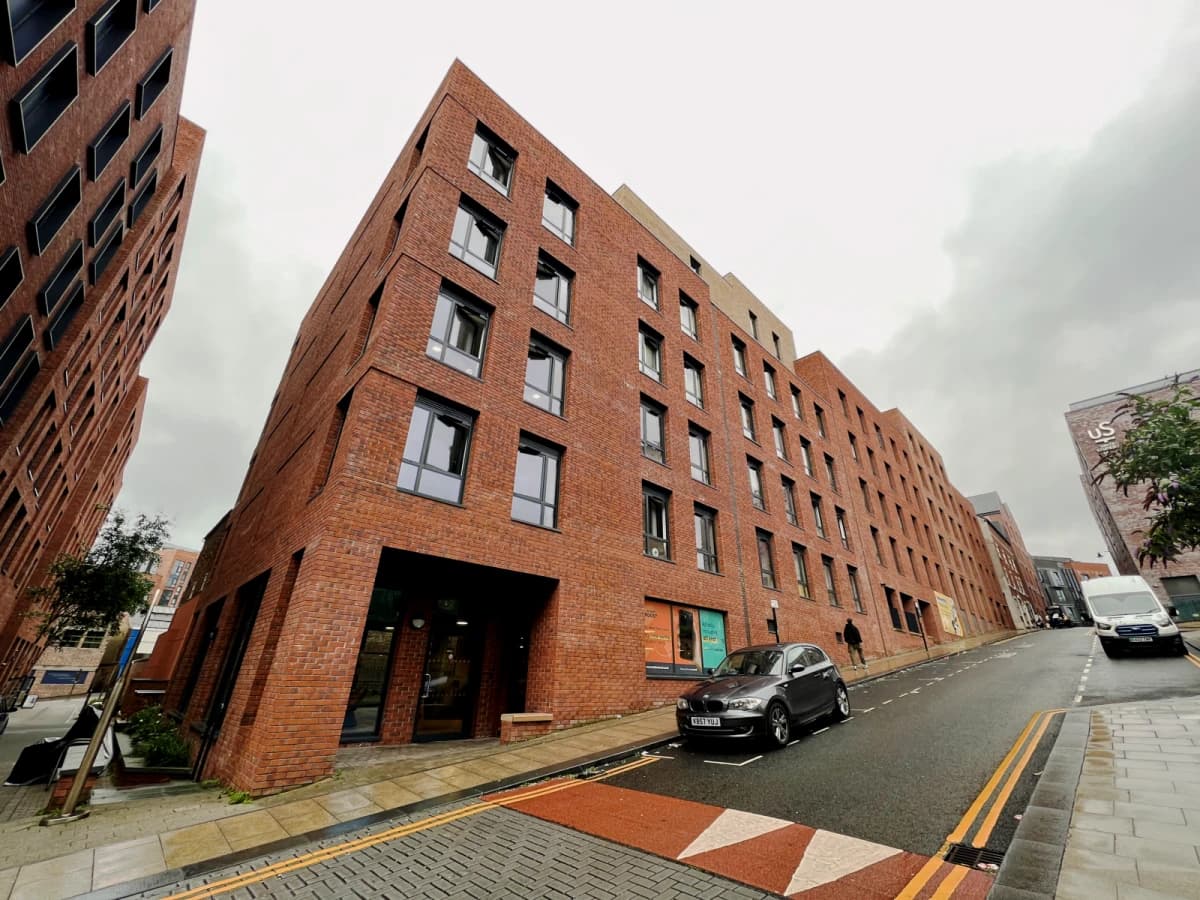 Hollis Croft image 2