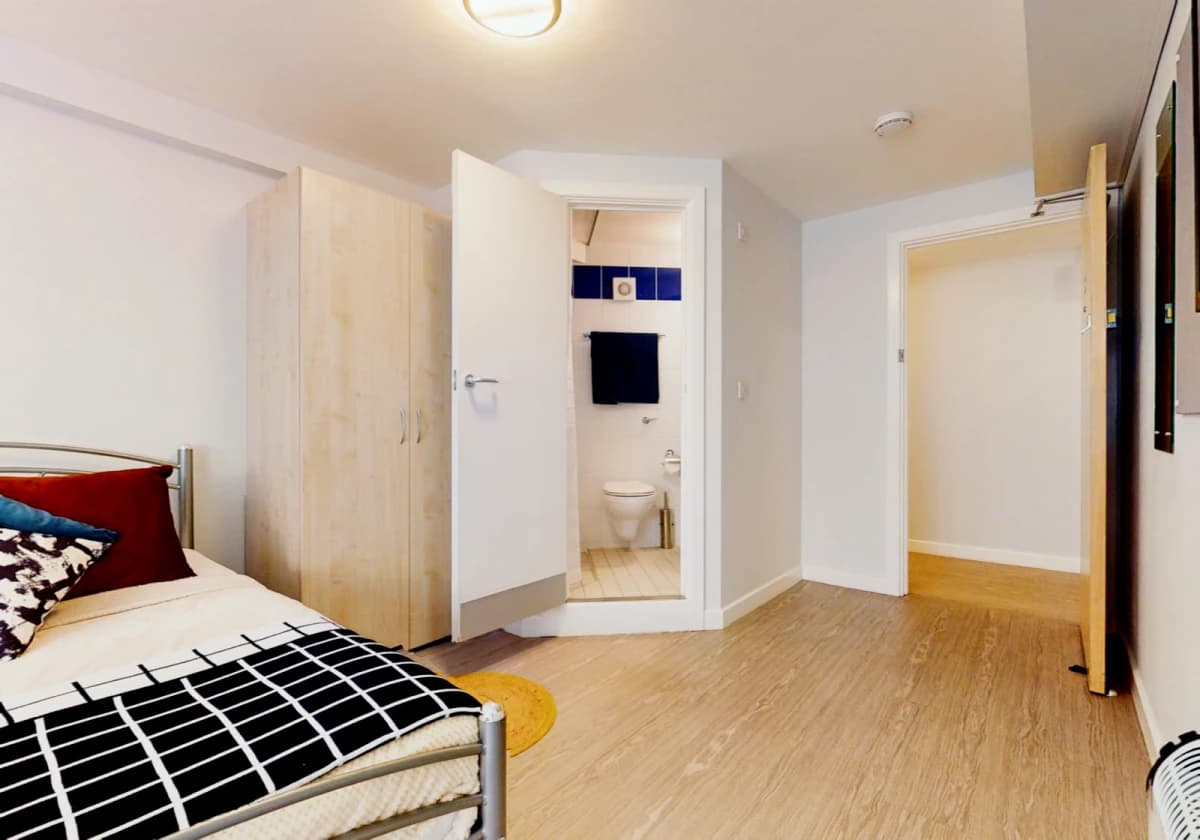 iQ Fenton House image