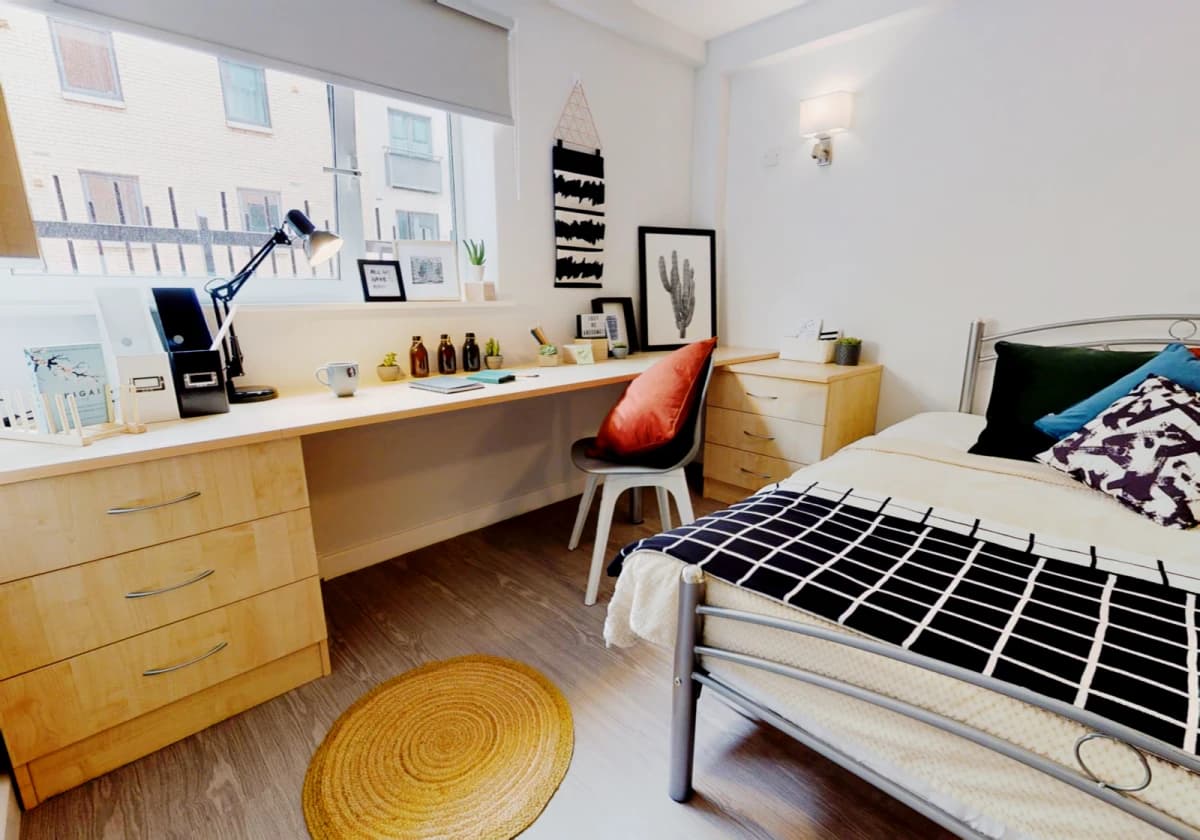 iQ Fenton House image