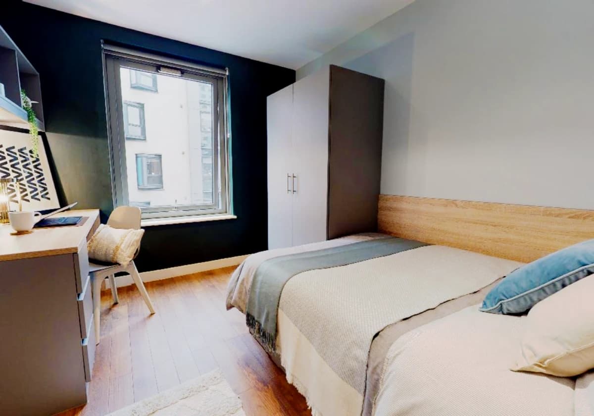 iQ Knight House image