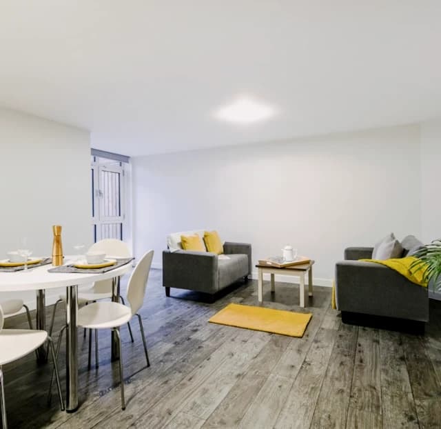 1 Bed, 1 Bath
