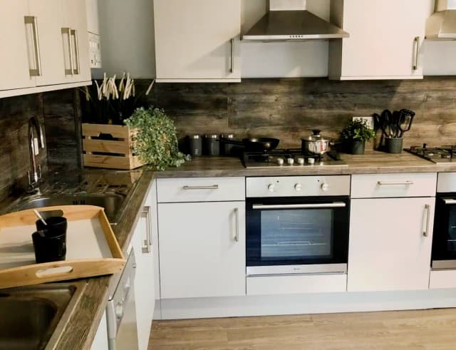 1 Bedroom, 1 Bathroom