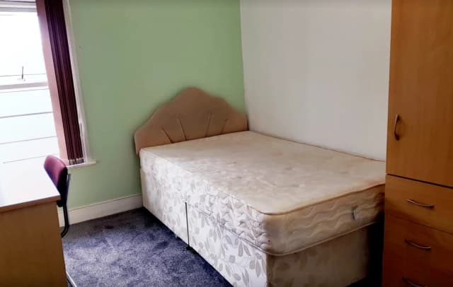 7 Bedroom, 1 Bathroom