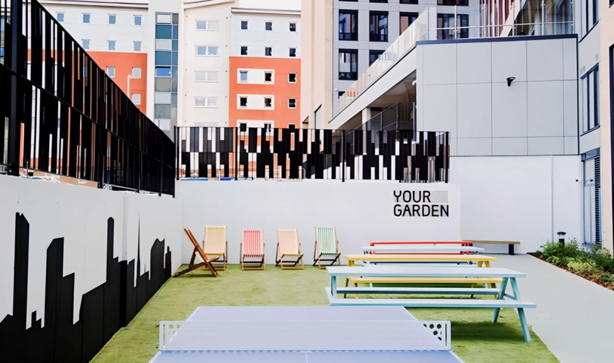 Outdoor Features