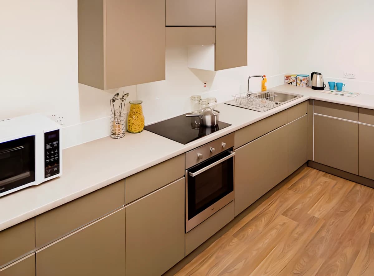 Selly Oak Court image