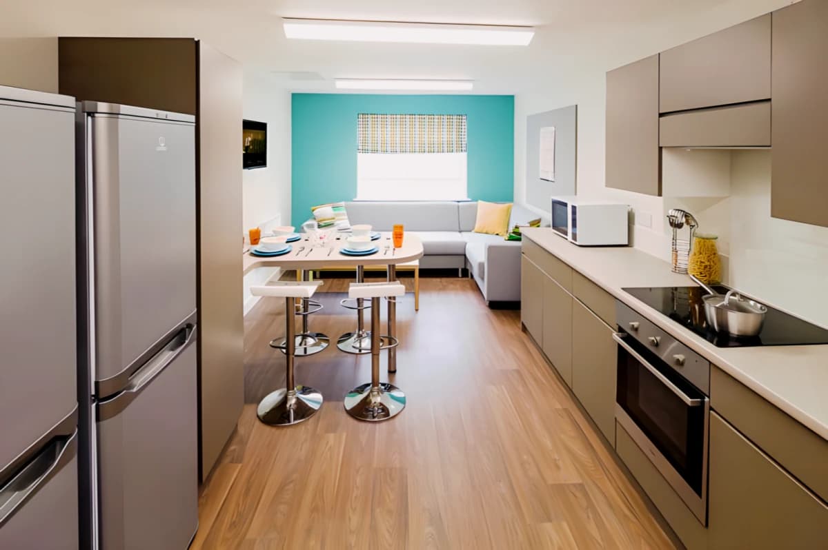 Selly Oak Court image