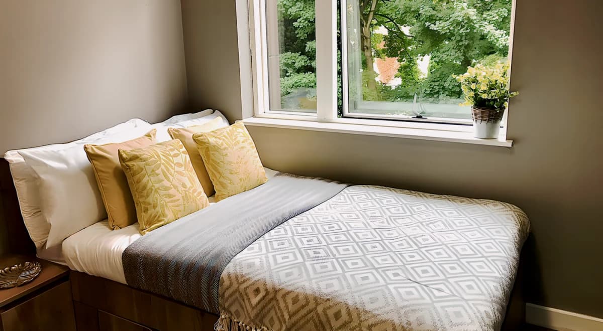 800 Bristol Road image 2