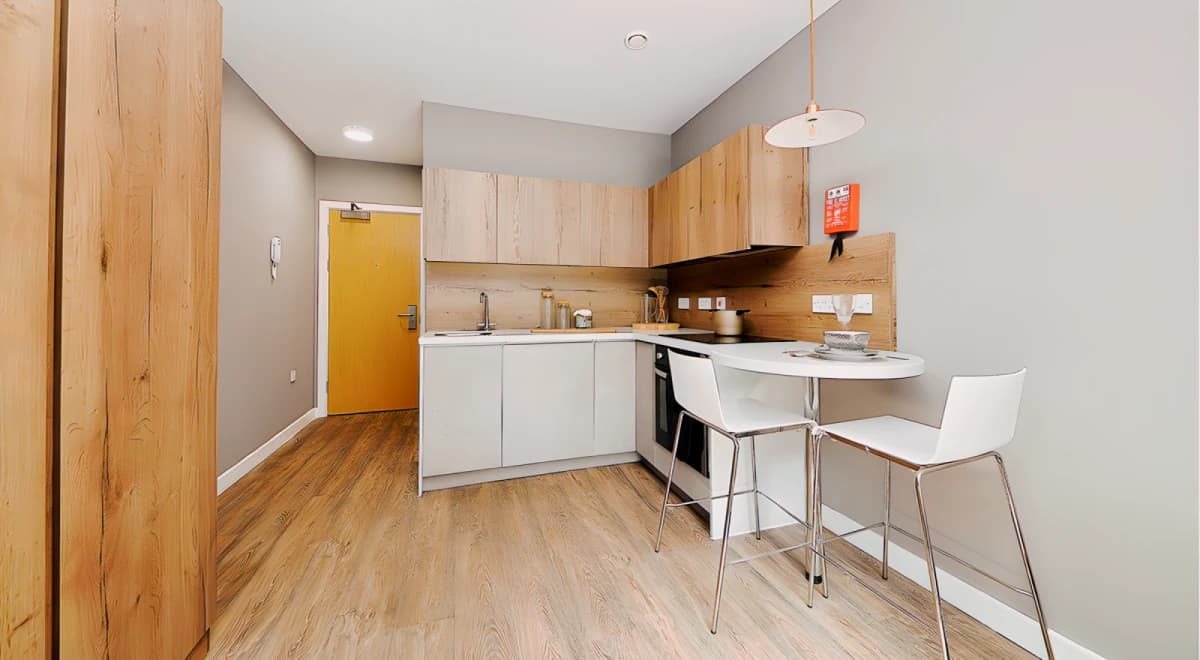 800 Bristol Road image