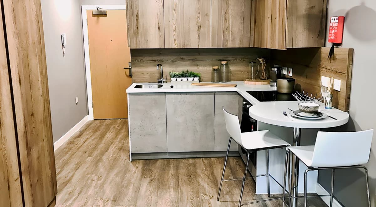 800 Bristol Road image