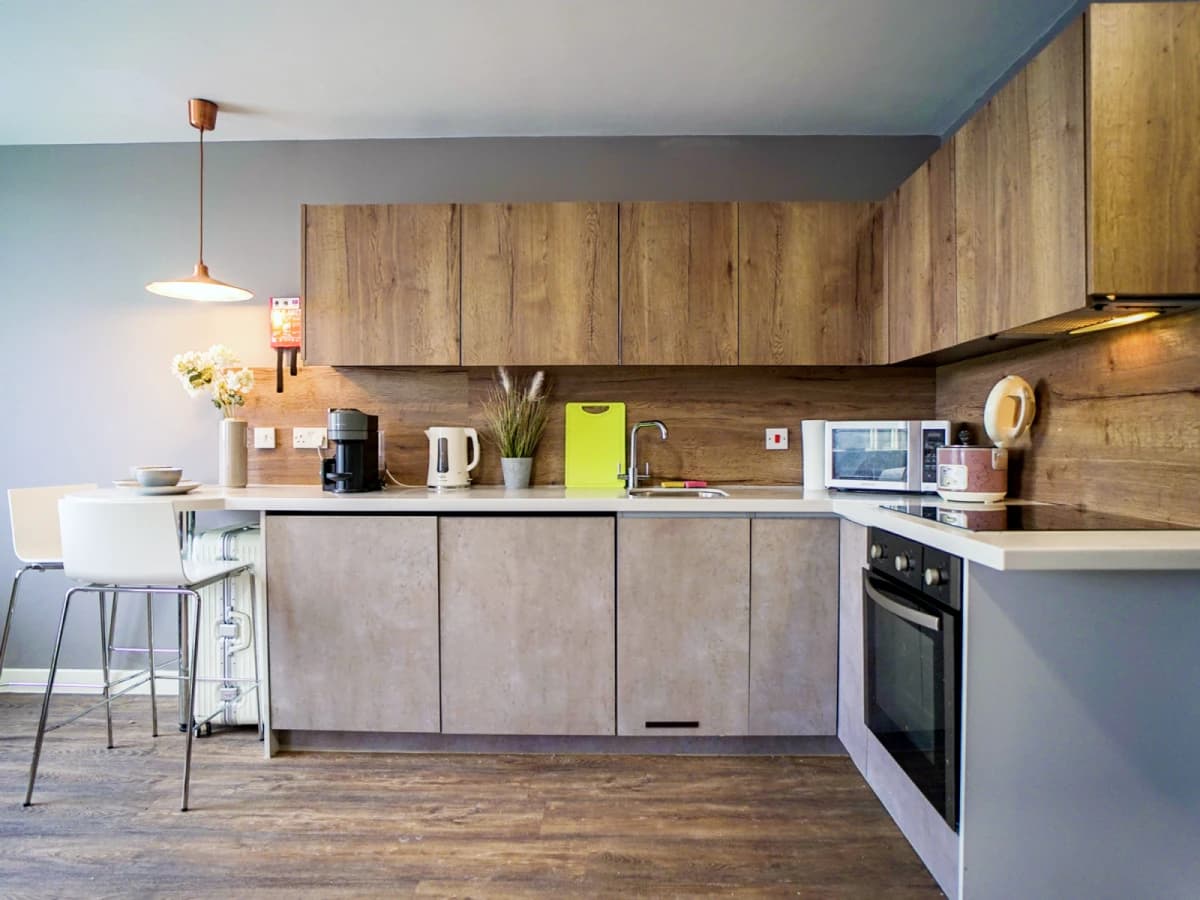 800 Bristol Road image 3