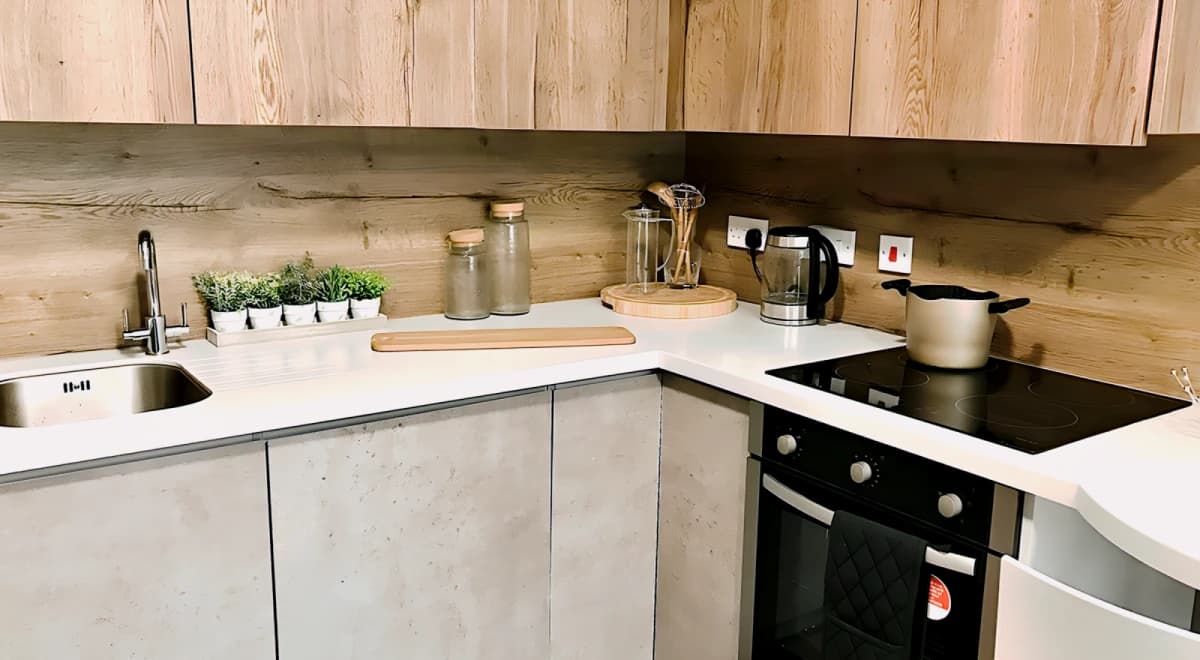 800 Bristol Road image