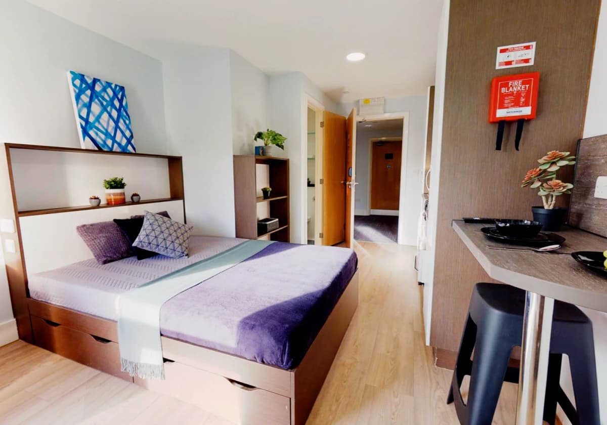 iQ Penworks House image 3