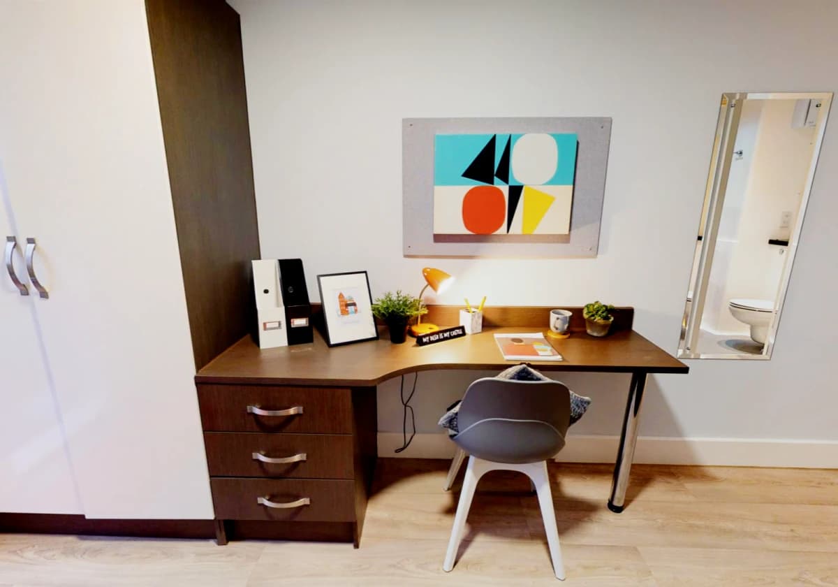 iQ Penworks House image