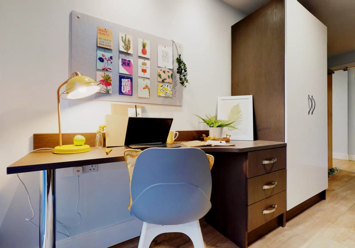 iQ Penworks House image