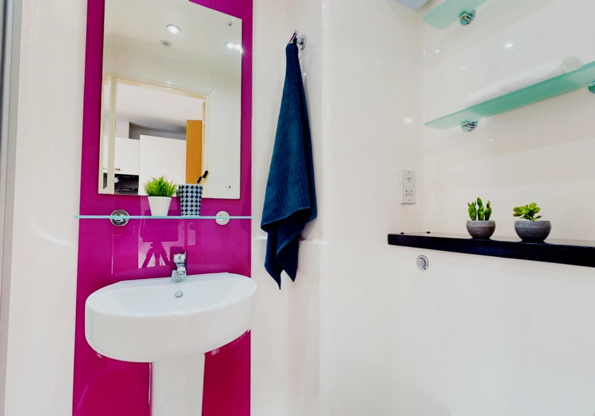 iQ Penworks House image