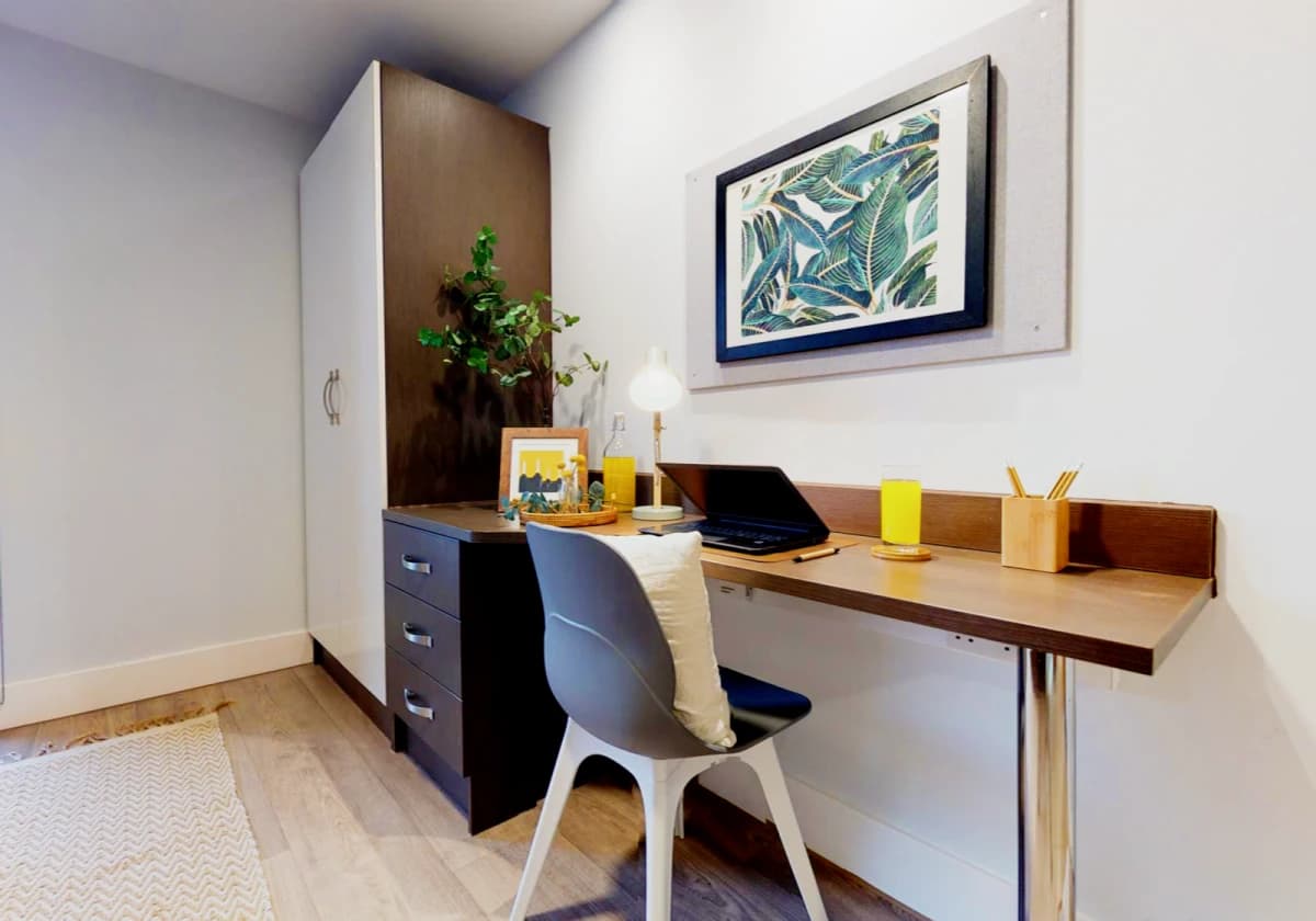 iQ Penworks House image