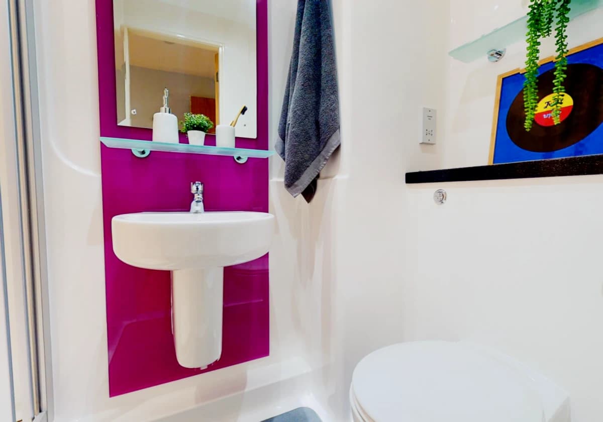 iQ Penworks House image