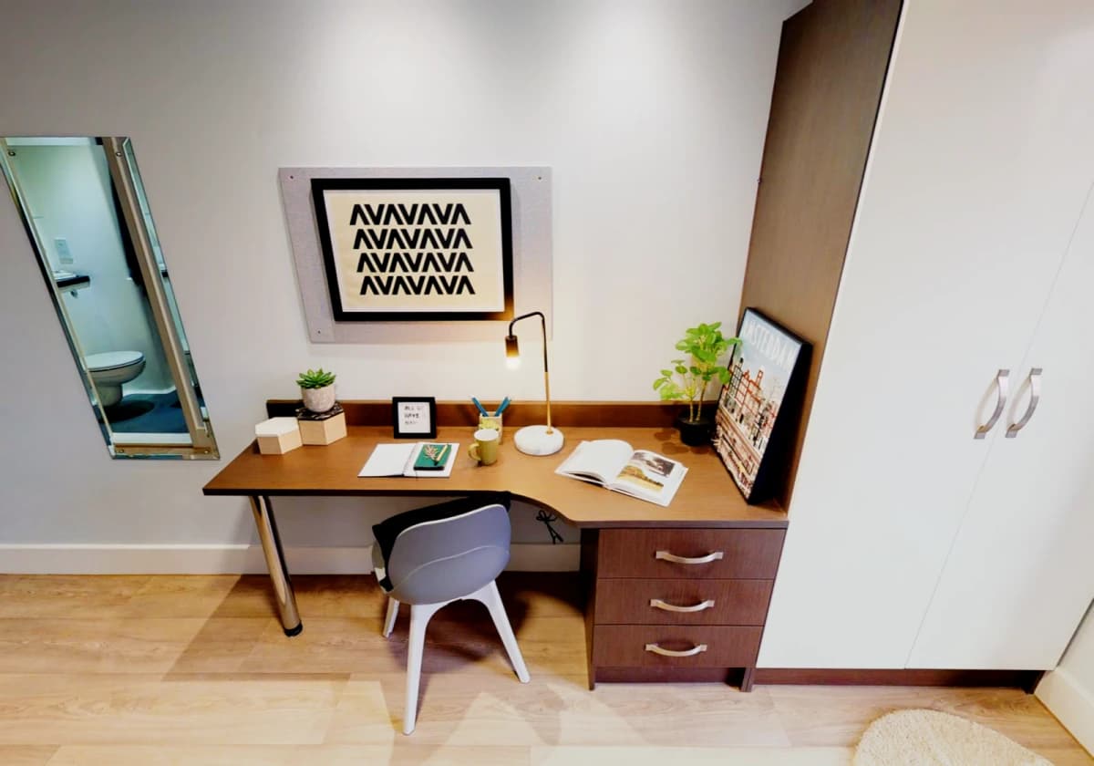 iQ Penworks House image