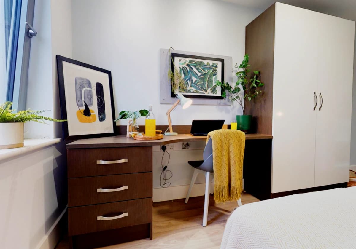 iQ Penworks House image