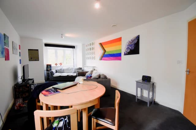 2 Bedroom 2 Bathroom