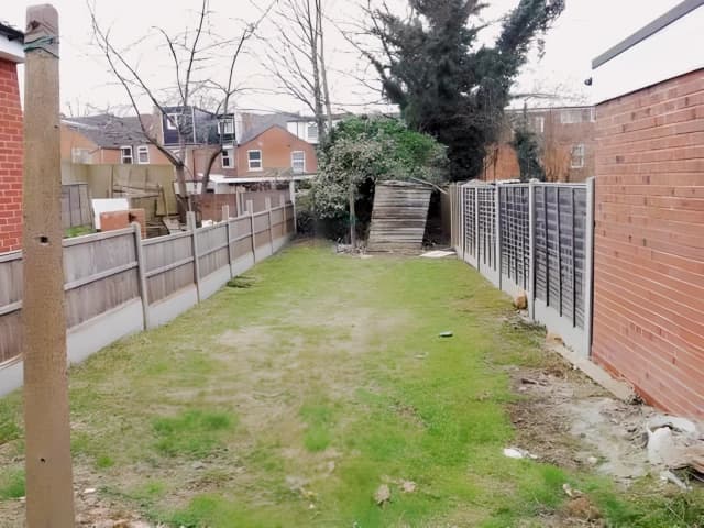 5 Bed, 1 Bath