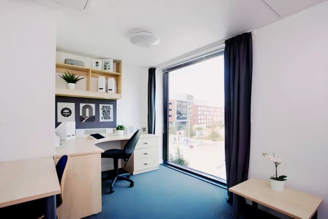 1 Bed, 1 Bath