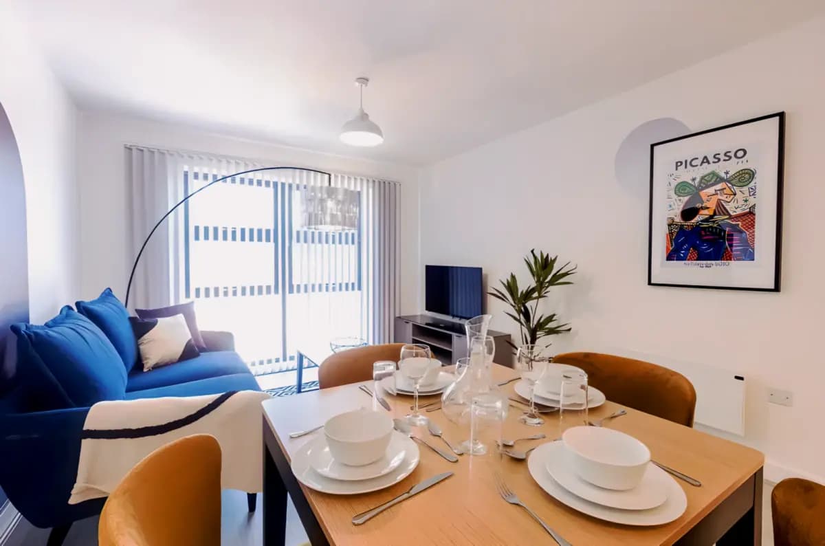 Northwood St Apartment