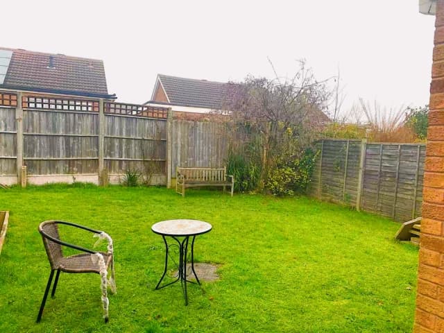 4 Evesham Walk,Cannon Park image 2