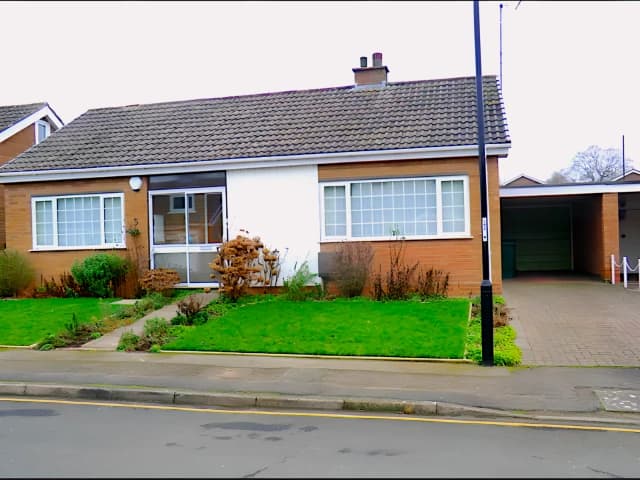 3 Evesham Walk,Cannon Park image 2
