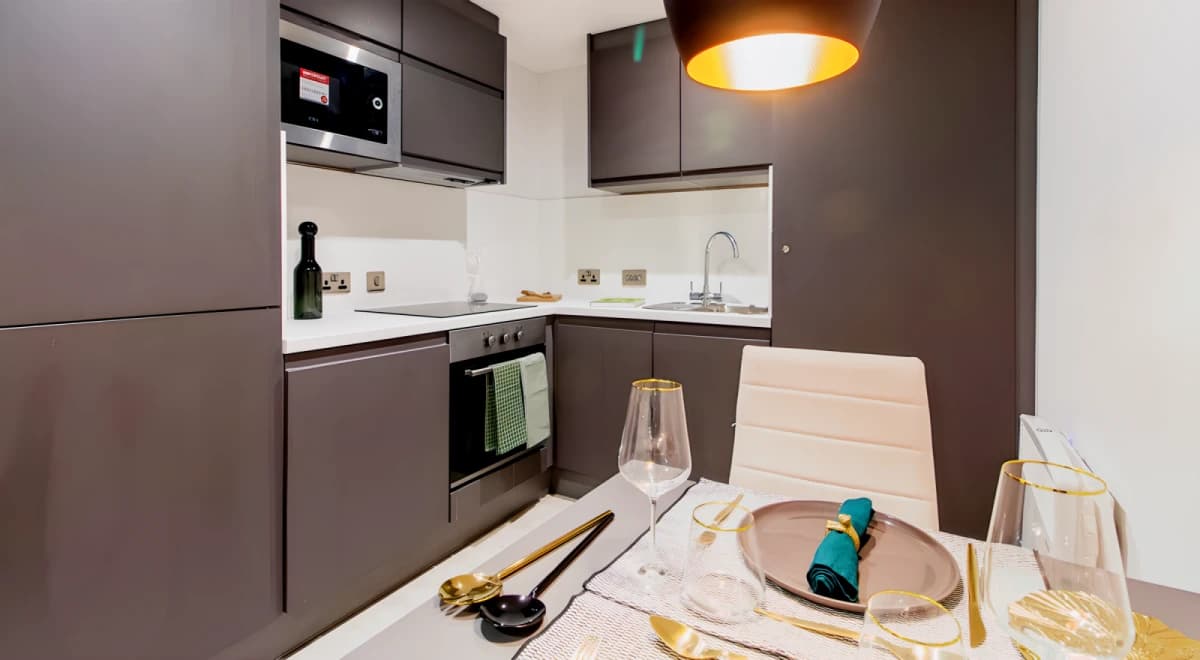 33 Parkside image