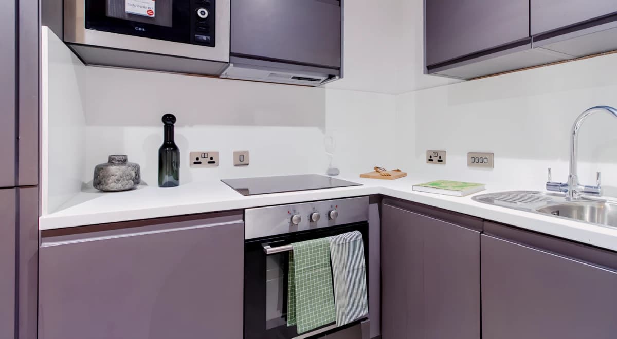 33 Parkside image