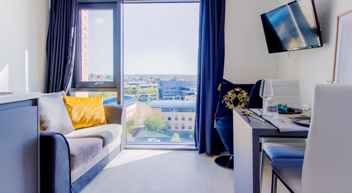 33 Parkside image