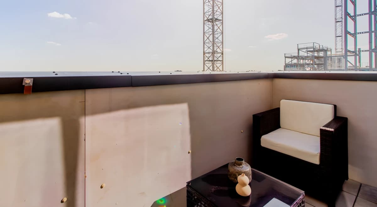 33 Parkside image