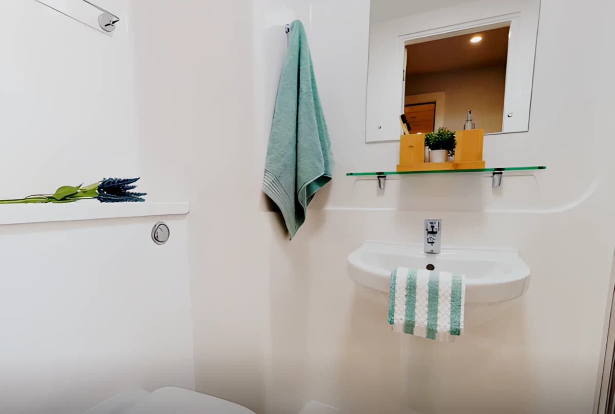iQ Weaver Place image