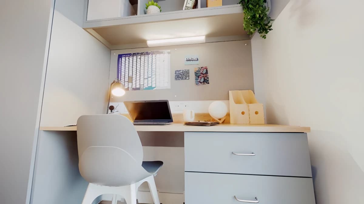 iQ Weaver Place image