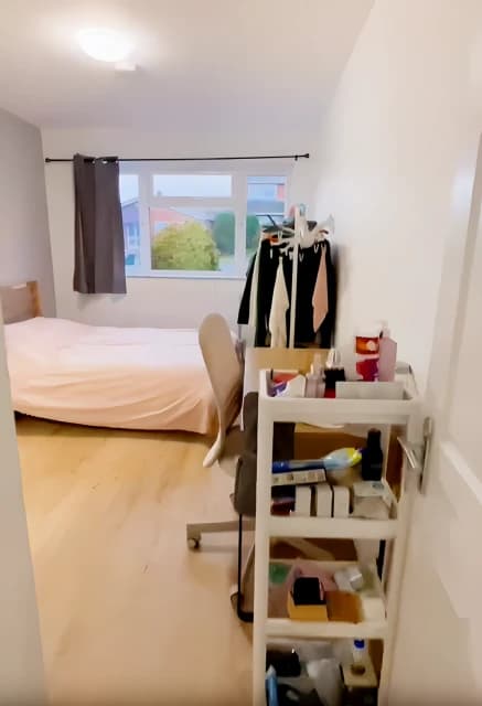 2 bedrooms