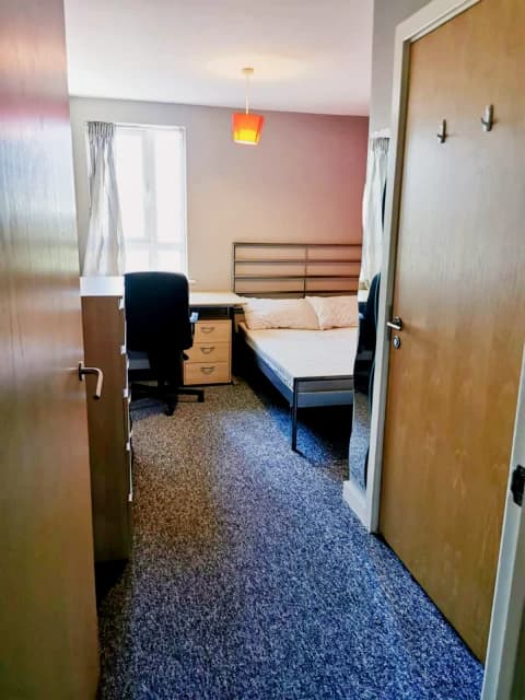 2 bedroom 2 bathroom