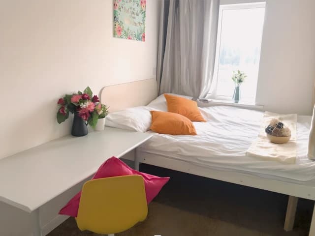 R7 double ensuite